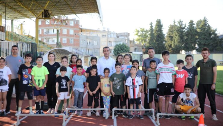 Keleş’ten şampiyon sporculara ziyaret