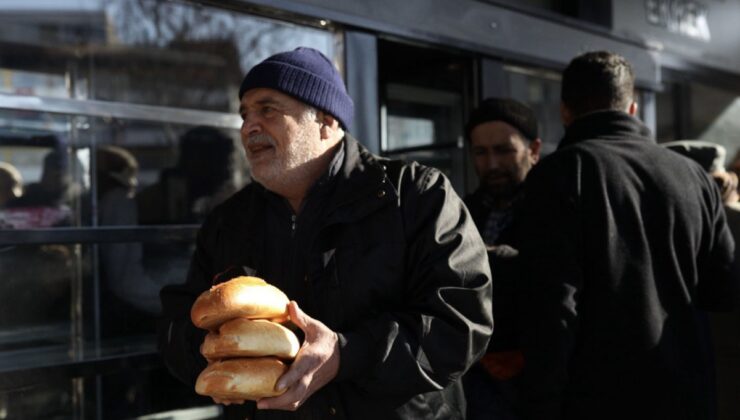 İHH Adıyaman’da sıcak ve taze ekmek üretiyor