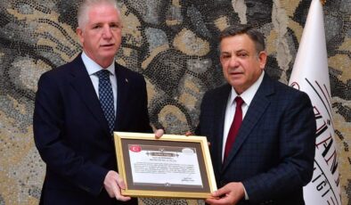 Erdemoğullarından İslâhiye ve Nurdağı’na Öğretmenevi