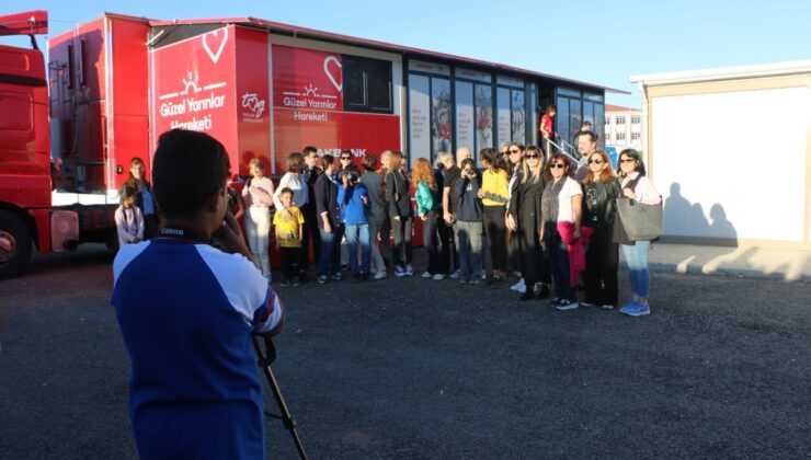 Akbank Adıyamanlı gençlere kodlama ve fotoğrafçılık eğitimi veriyor