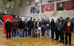 Adıyaman’da 718 okula spor malzemesi desteği