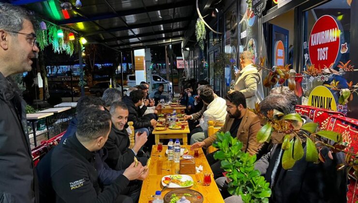 POLAT SÖZÜNÜ TUTTU GENÇLERLE BİRLİKTE SAHUR YAPTI