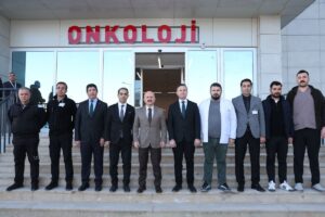 vali-varol-onkoloji-tani-ve-tedavi-merkezini-ziyaret-etti