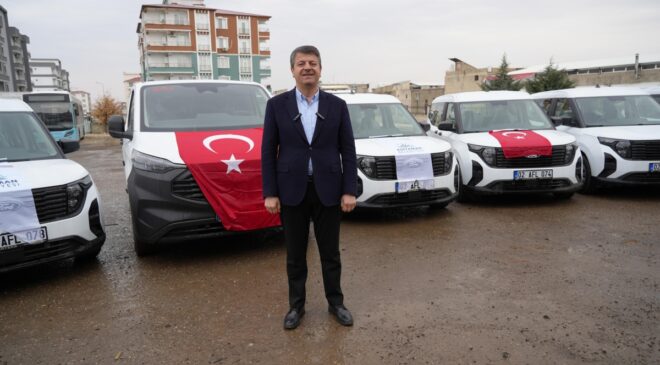 Adıyaman Belediyesi araç filosuna 10 yeni araç kazandırdı 
