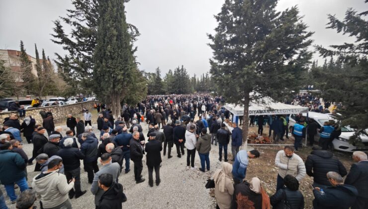 Kahtalı Mıçe’nin cenaze töreninde organizasyon eksikliği tepki çekti