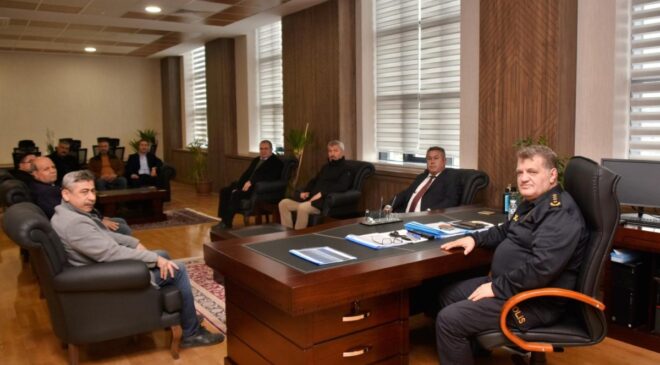 Adıyaman Şoförler Odası ve esnaf temsilcilerinden Emniyet Müdürü Alper Uzman’a ziyaret