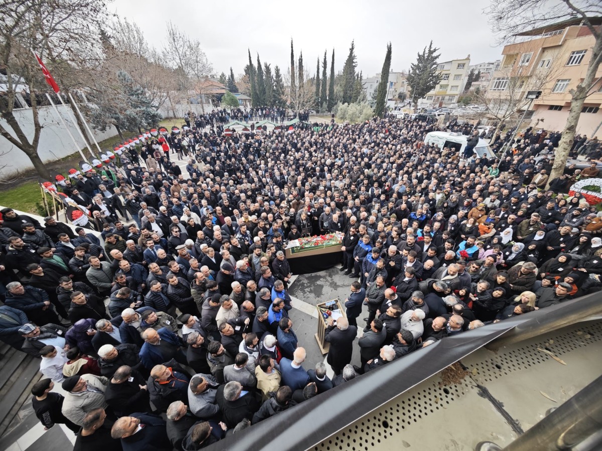 turk-halk-muziginin-usta-ismi-kahtali-mice-son-yolculuguna-ugurlandi