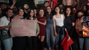 adiyamanda-19-mayis-coskusu-melek-mossodan-ucretsiz-konser