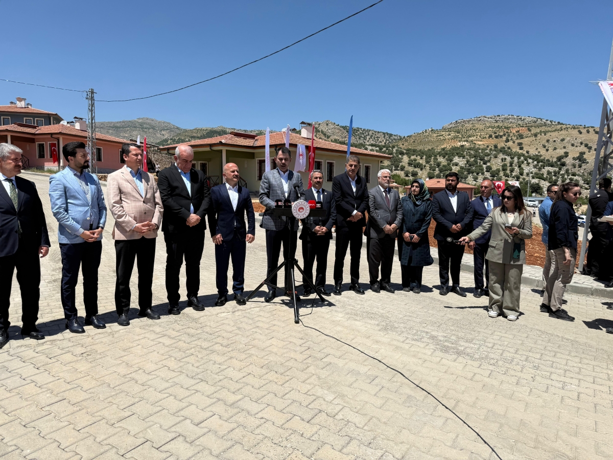 bakan-murat-kurum-adiyamanda-sadece-ev-degil-umut-insa-ediyoruz