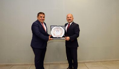 Adıyaman İl Özel İdare Genel Sekreteri Av. Sami Işık’a Duygulandıran Veda Yemeği
