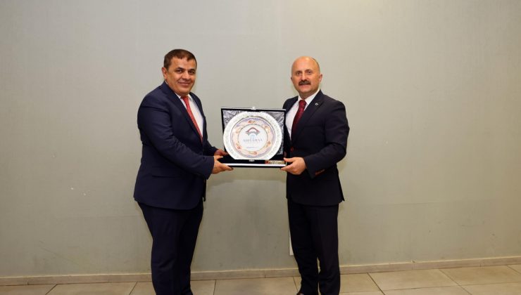 Adıyaman İl Özel İdare Genel Sekreteri Av. Sami Işık’a Duygulandıran Veda Yemeği