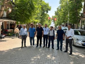 dem-partili-coskun-nemruta-giden-yol-icler-acisi-samsat-susuz-tarim-yapiyor