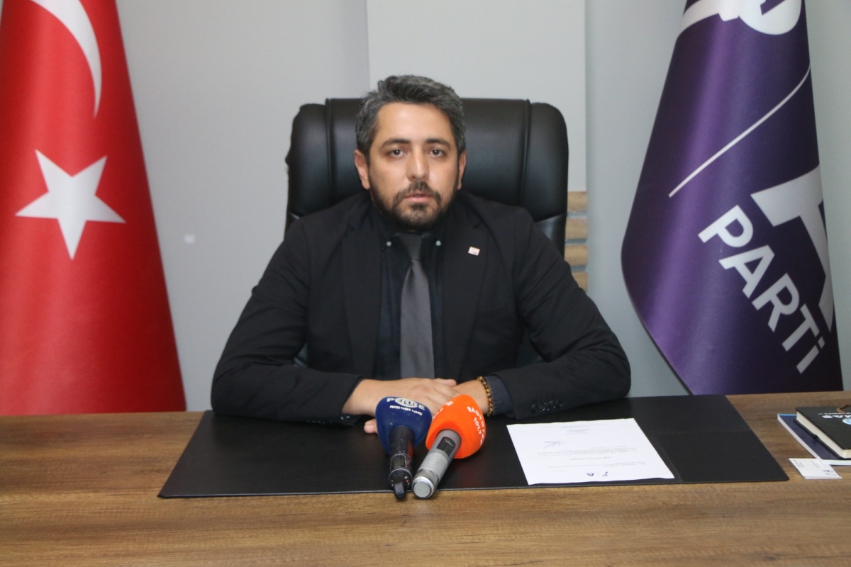 anahtar-parti-besni-ilce-baskanligina-ahmet-tevfik-dayan-atandi