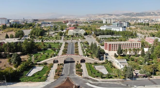 Adıyaman Üniversitesi ‘Bilimle Yüksel, Geleceğe Yön Ver’ Sloganı ile Öğrencilerini Bekliyor