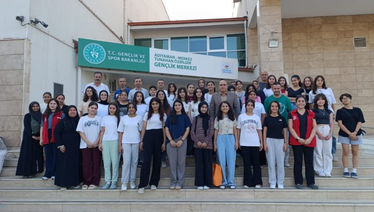 ADIYAMANLI GENÇLER YAZ KAMPLARINA UĞURLANDI