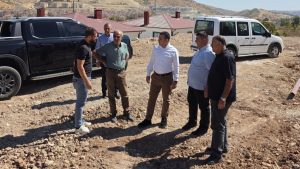 Gölbaşı Kaymakamı Kadir Algın, Çöplü Köyü’nde incelemelerde bulundu