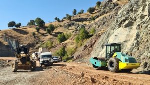 Sincik-İnlice-Çelikhan Grup Yolu çalışmaları devem ediyor