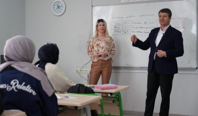 Adıyaman Belediyesi’nden üniversiteyi kazanan öğrencilere eğitim desteği