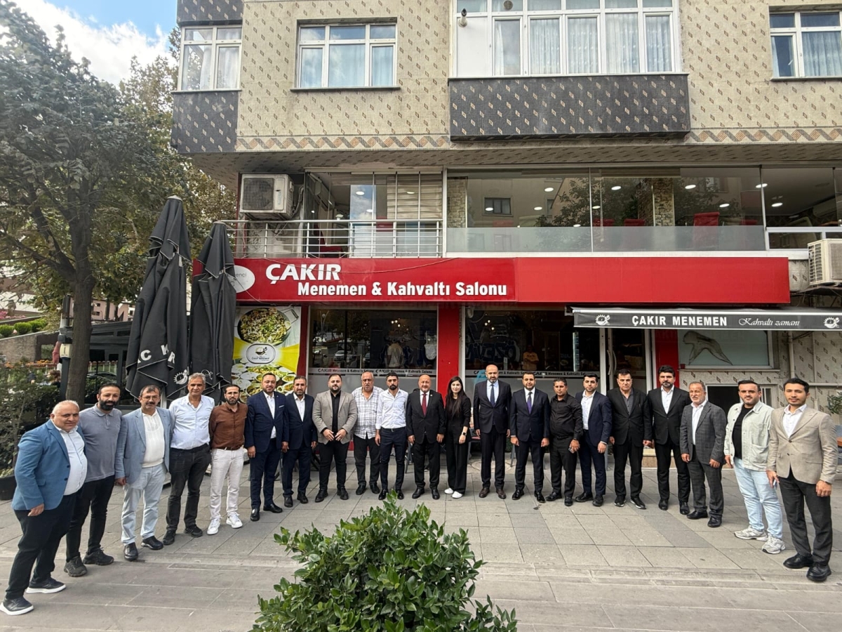 milletvekili-resul-kurt-sultangazi-de-turkiye-yuzyili-bulusmalarina-katildi