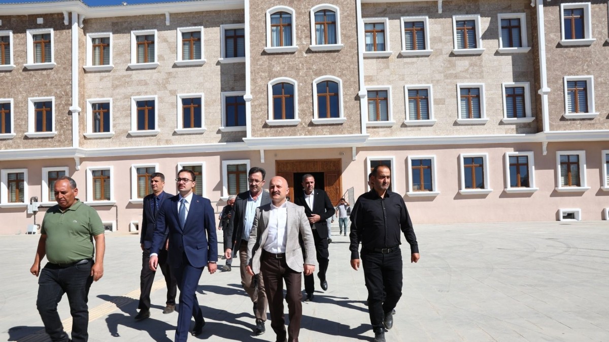 sincik-yeni-kaymakamlik-binasi-hizmete-acilacak