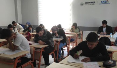 Adıyaman Belediyesi’nin Ücretsiz YKS kurslarına yoğun ilgi