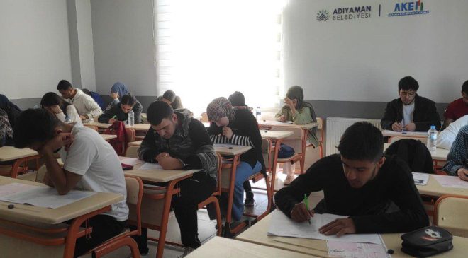 Adıyaman Belediyesi’nin Ücretsiz YKS kurslarına yoğun ilgi