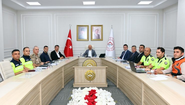 Adıyaman’da “sıfır can kaybı” hedefiyle trafik güvenliği değerlendirildi