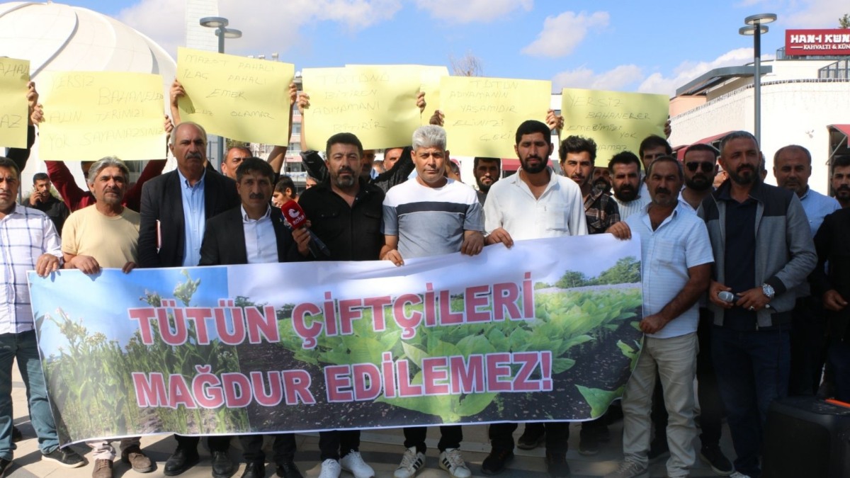 adiyamanda-tutun-ureticileri-sahipsiziz-diyerek-meydana-indi