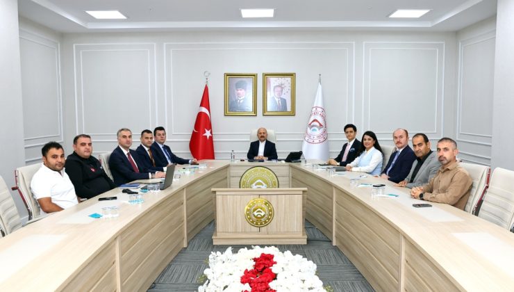 Adıyaman’da Vali Yardımcıları Değerlendirme Toplantısı gerçekleştirildi