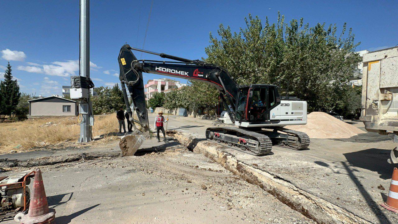 adiyamanda-yollar-yenileniyor-altyapi-gucleniyor