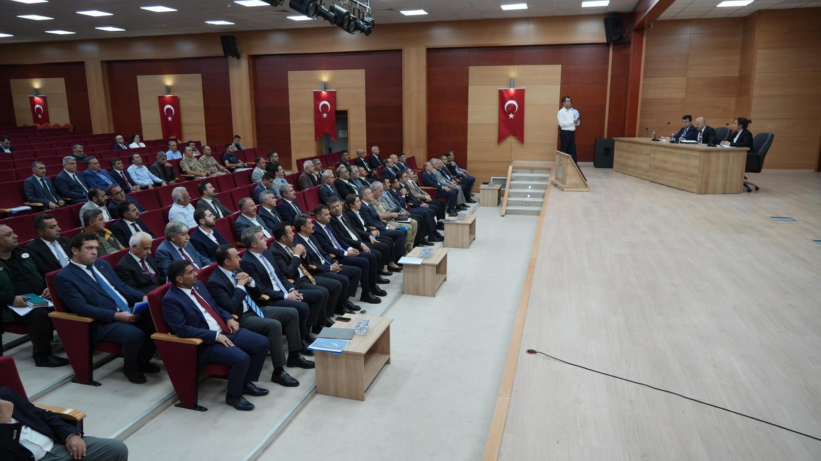 baskan-tutdere-adiyaman-belediyesi-yatirimlarini-ve-projelerini-koordinasyon-kurulunda-paylasti