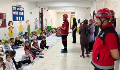Başkan Tutdere: ‘Her çocuğumuz afet bilincine sahip olmalı’