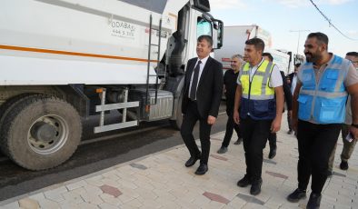 Belediye filosuna 54 yeni araç kazandırıldı