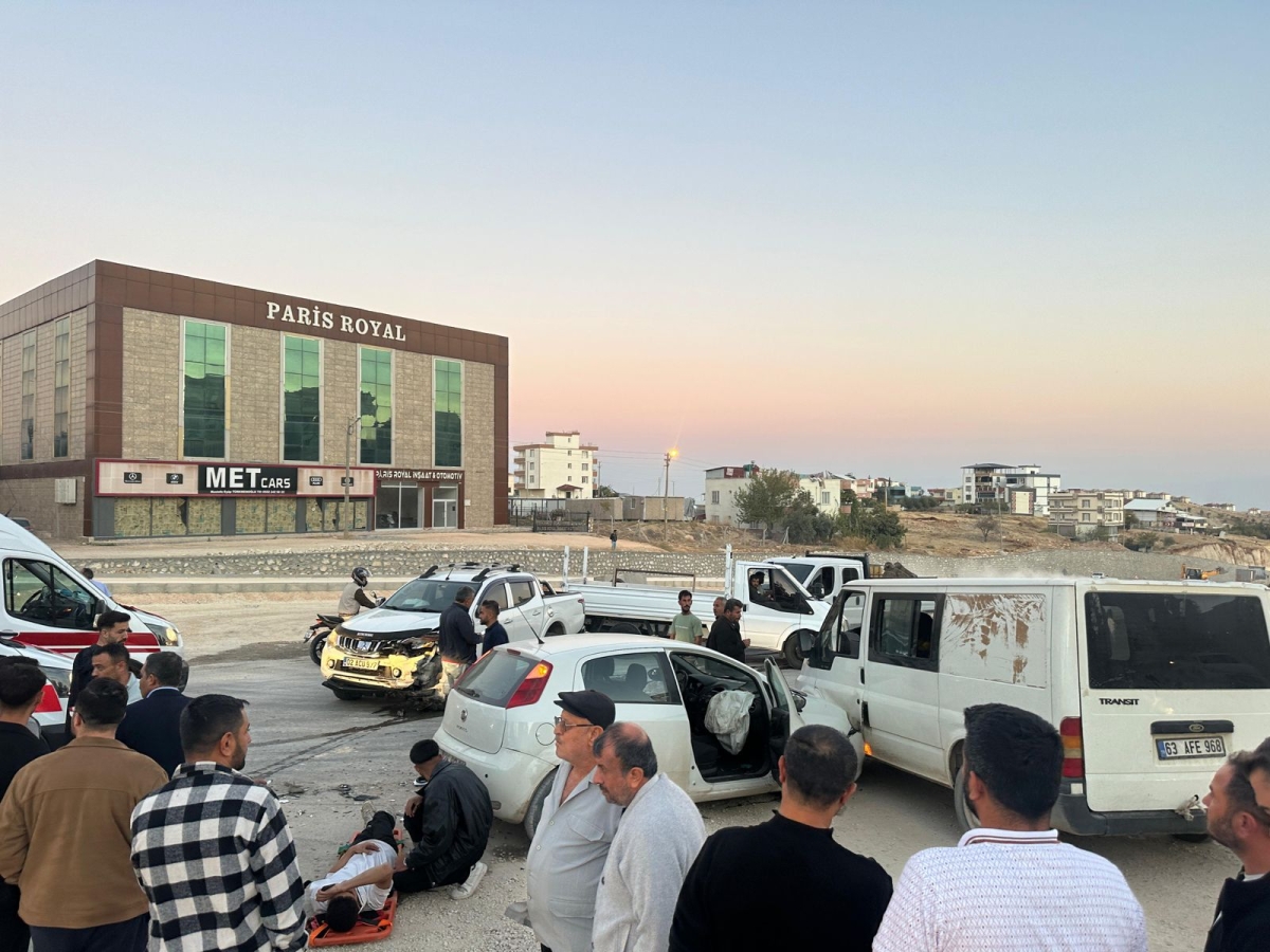 besnide-zincirleme-trafik-kazasi-7-yarali