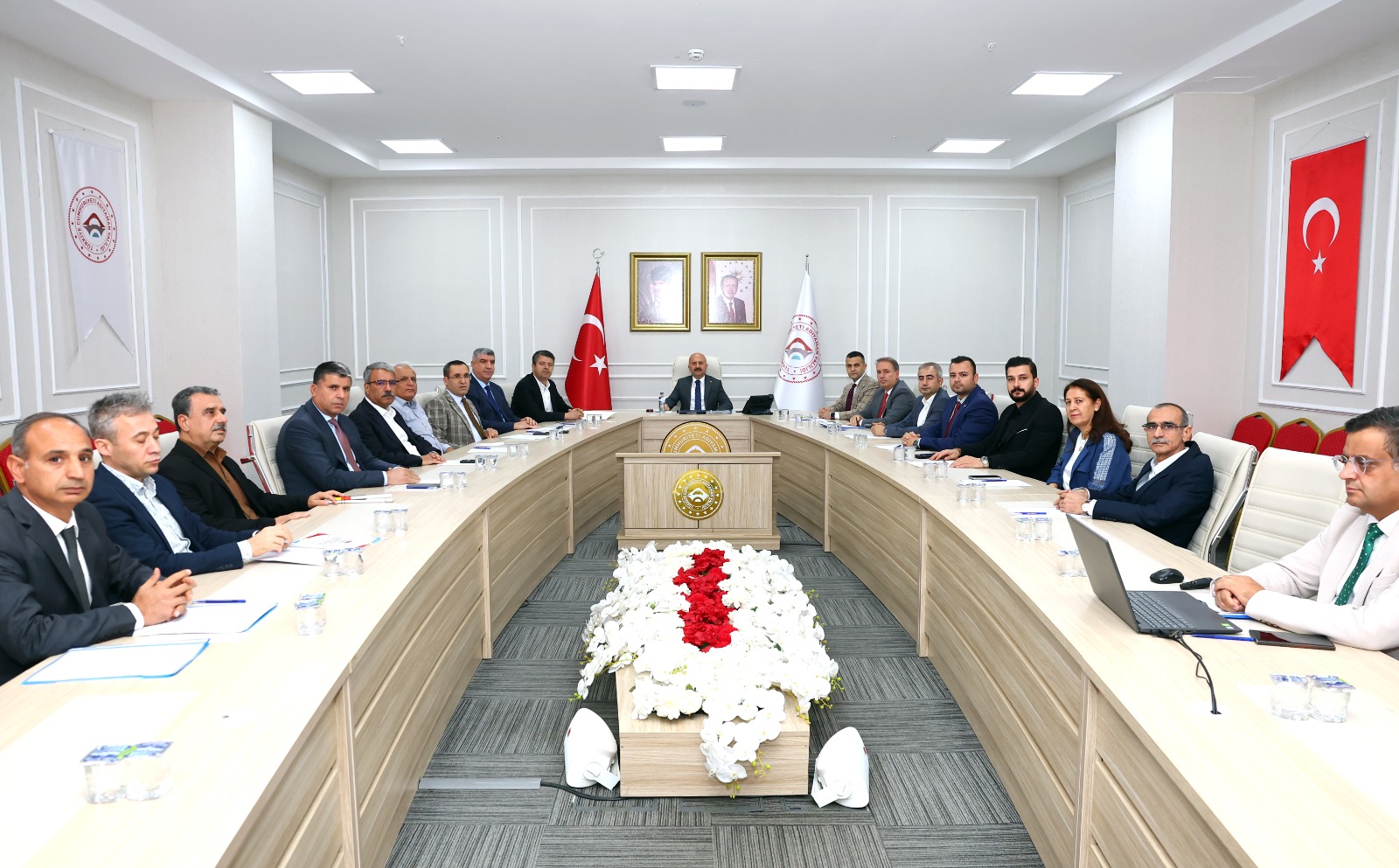 il-istihdam-toplantisi-vali-dr-osman-varol-baskanliginda-yapildi