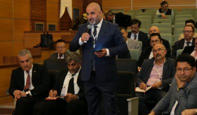 Prof. Dr. Rençber: ‘Alevilik-Bektaşilik dersleri üniversitelerde yer almalı’