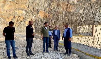 Tut Kaymakamı Güngör, Ünlüce Köyü’ndeki sulama projesini inceledi