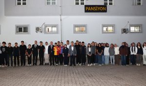 vali-osman-varol-fen-lisesi-ogrencileriyle-bir-araya-geldi