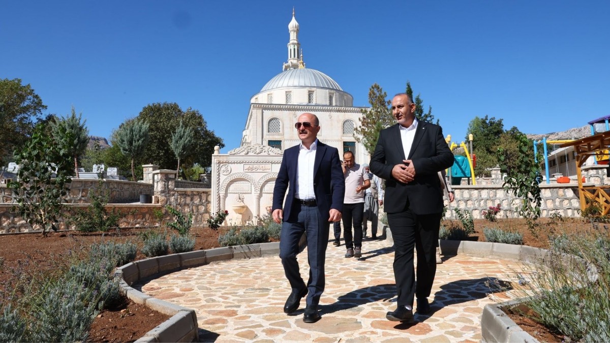 vali-osman-varol-hz-uzeyir-peygamber-kulliyesinin-cevre-duzenlemesini-yerinde-inceledi