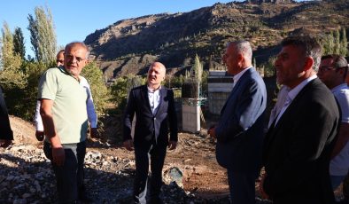 Yaylakonak Beldesi’nde ulaşımı rahatlatacak İncekoz Köprüsü inşa ediliyor