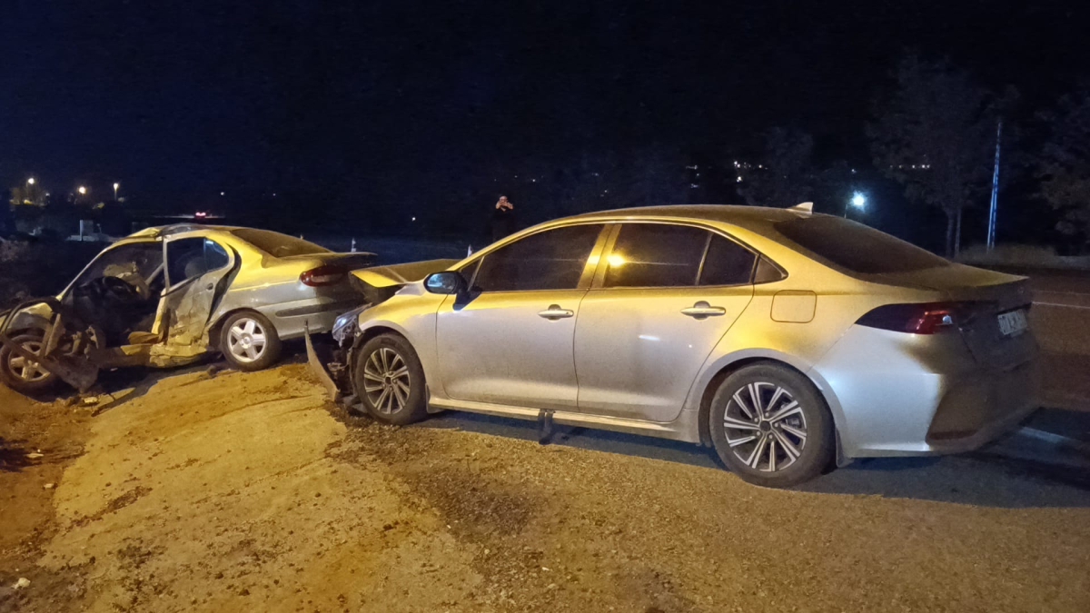 adiyaman-golbasi-yolunda-feci-kaza-12-kisi-yaralandi