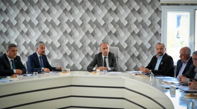 Adıyaman Üniversitesinde Badem Eylem Planı Çalışma ve İstişare Toplantısı düzenlendi.