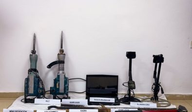 Adıyaman’da kaçak kazıya suçüstü: 3 gözaltı