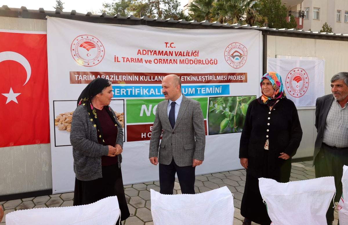 Adıyaman’da üreticiye güçlü destek: 666,5 ton sertifikalı nohut tohumu dağıtımı yapıldı