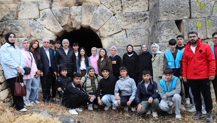 Dağların Zirvesinde Gençlik Buluşması