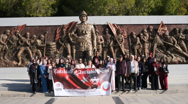 Hedef Kızılelma Derneği, gençleri Çanakkale ve Ankara’da milli değerlerle buluşturdu