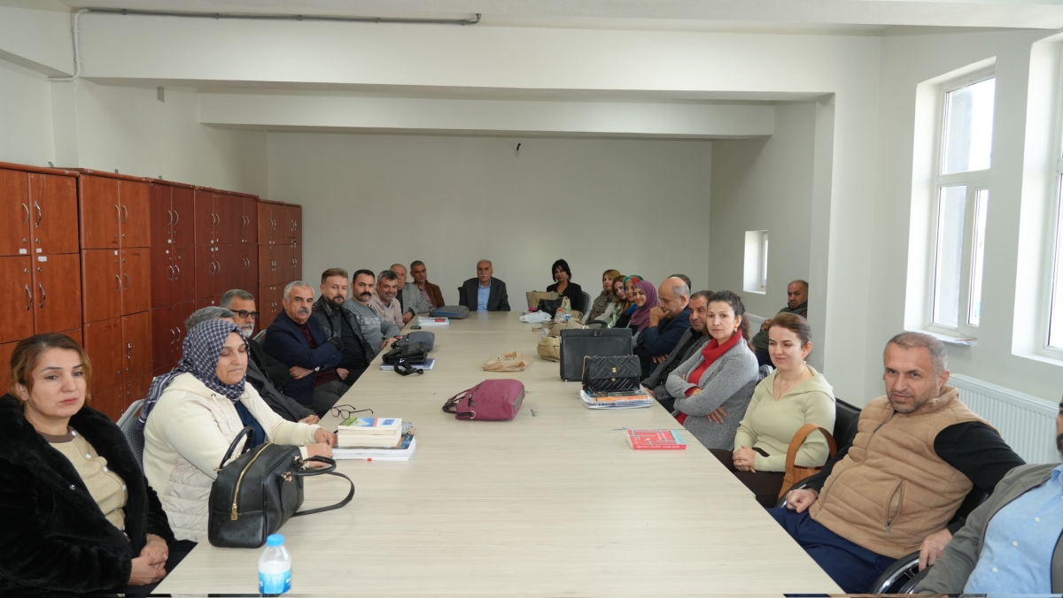 il-milli-egitim-muduru-tosun-adiyaman-lisesini-ziyaret-etti