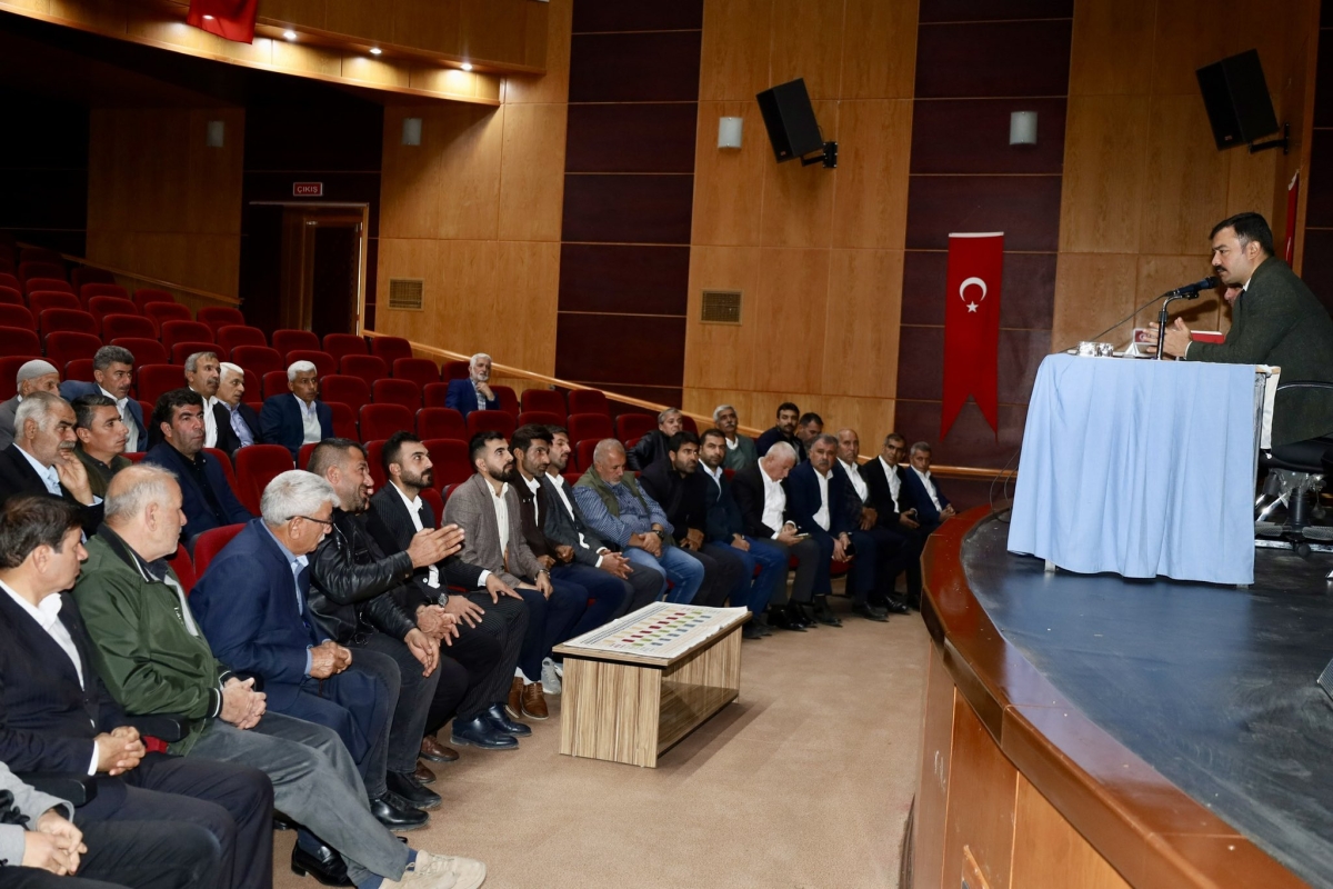 kahtada-kasim-ayi-koylere-hizmet-goturme-birligi-toplantisi-yapildi