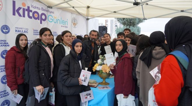 Murat Kayış, Kahta Kitap Günlerinde Okurlarıyla Buluştu