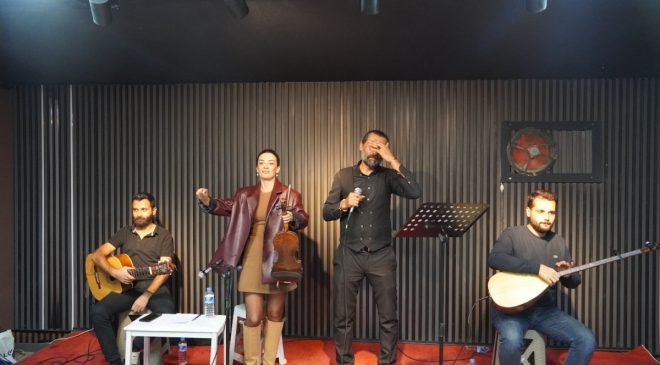 Şair Murat Kayış’tan şiir ve müzikle dolu bir gece